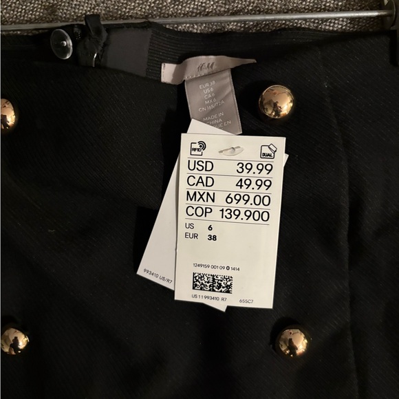 Button-Front Mini Skirt H&M - Picture 3 of 4